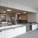 Service de restauration au Lycée Charles de Gaulle